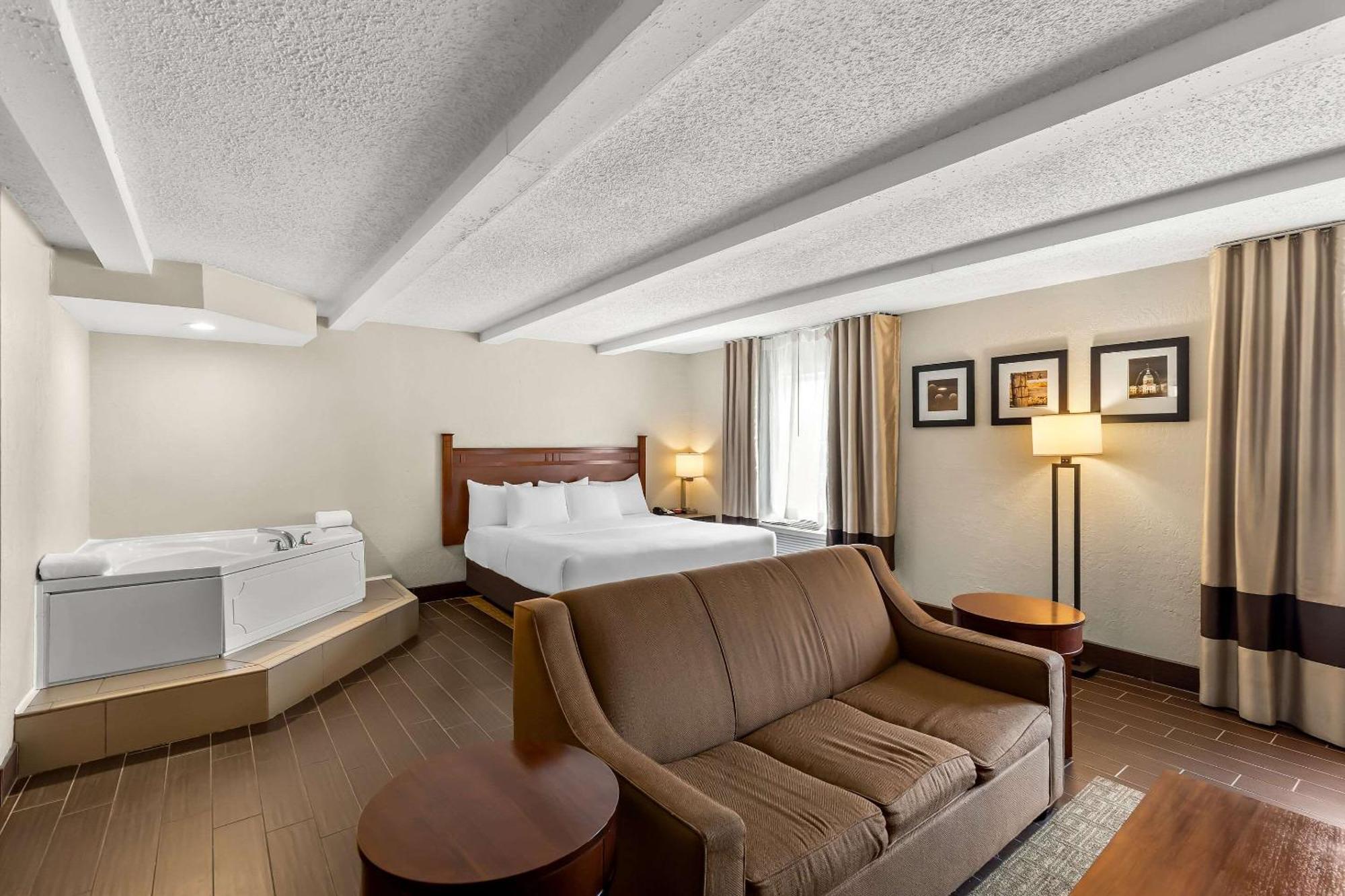 Comfort Inn St Louis - Westport Event Center Maryland Heights Eksteriør billede